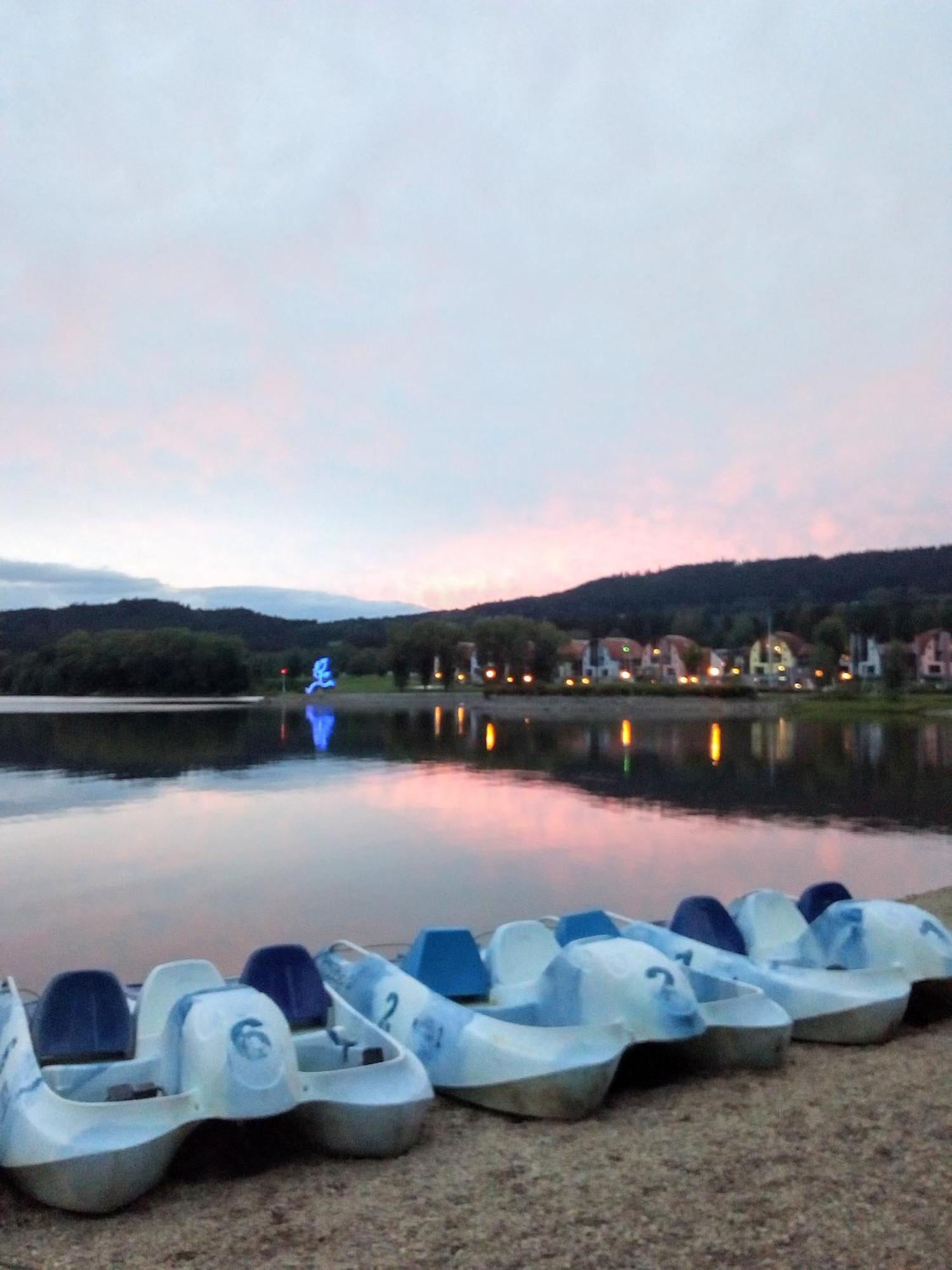 Apartman U Lipna, Pro Cyklisty, Motorkare Frymburk Exteriér fotografie