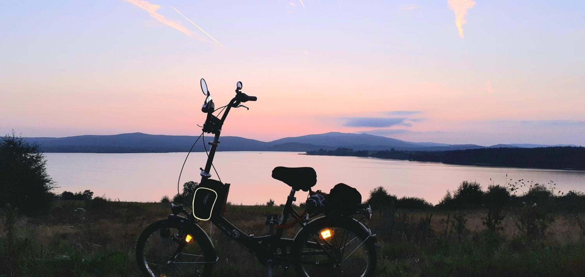 Apartman U Lipna, Pro Cyklisty, Motorkare Frymburk Exteriér fotografie